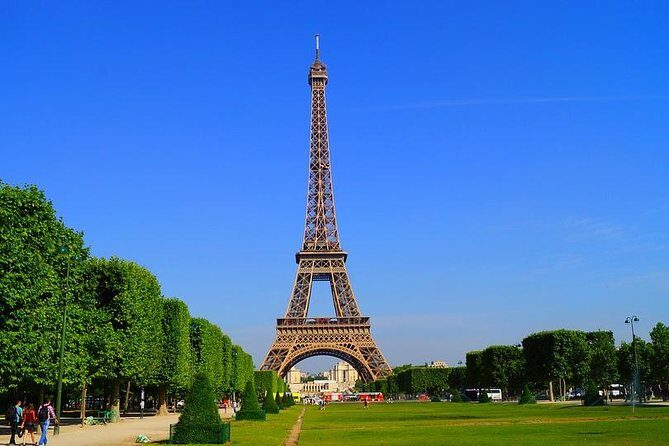 Private 8-hour city tour of Paris with driver and official guide - Hotel pick up - FAQ