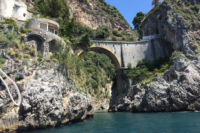 Private Amalfi Coast Boat Trip from Positano, Praiano or Amalfi - Food, Drinks, and Onboard Comfort