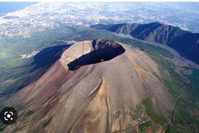 Private and Guided day in Pompeii and Vesuvius from Naples - Starting with Pompeii