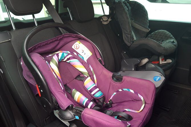 Private Arrival or Departure Transfer: Heathrow Airport to Luton Airport - Vehicle Options and Comfort