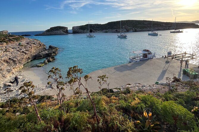 Private Boat Charter: Gozo, Comino, Blue Lagoon, Crysral Lagoon - A Deep Dive into the Experience