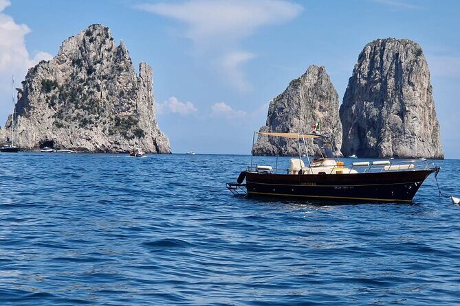 Private boat tour Capri Full day - The Highlight: Capri and Its Famous Landmarks