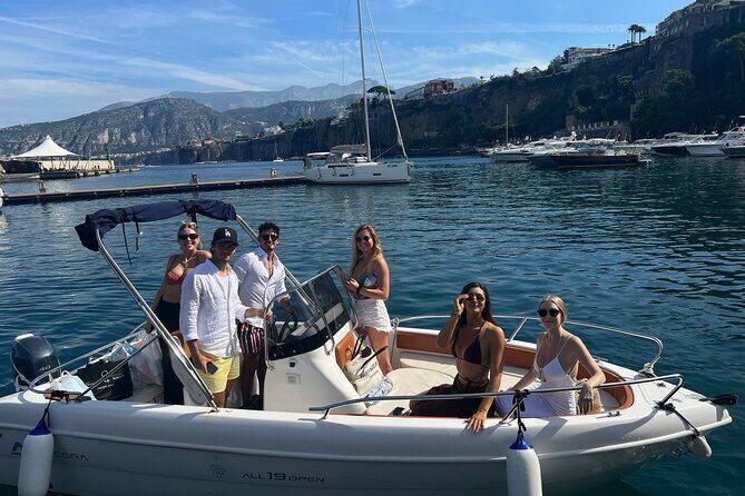 Private Boat Tour of the Amalfi Coast with Allegra 19 - FAQ
