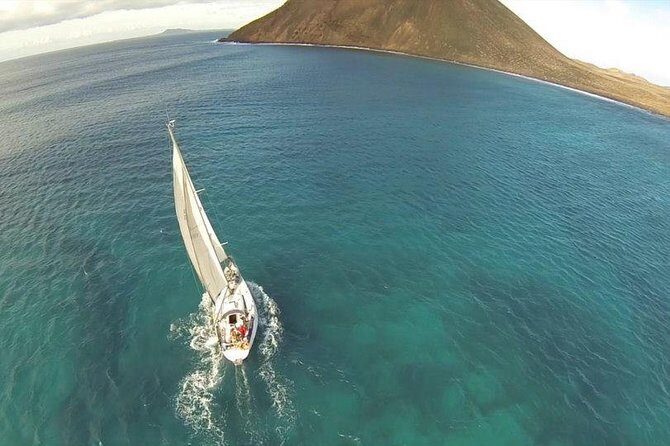 Private Boat Tour to Lobos Island from Corralejo - FAQs