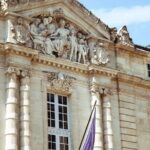 Private Bordeaux History Tour with a glass of Bordeaux wine. - Who Would Love This Tour?