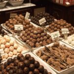 Private Bruges Iconic Sites and Chocolate Tasting Tour - A Deep Dive into the Tour Experience