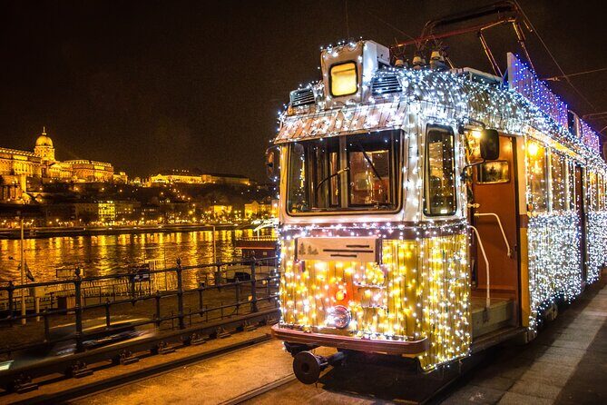 Private Budapest Christmas Market Tour with Chimney Cake & Mulled Wine - What Reviewers Say