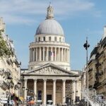 Private car with a driver in Paris - What to Expect from Your Private Car and Driver in Paris