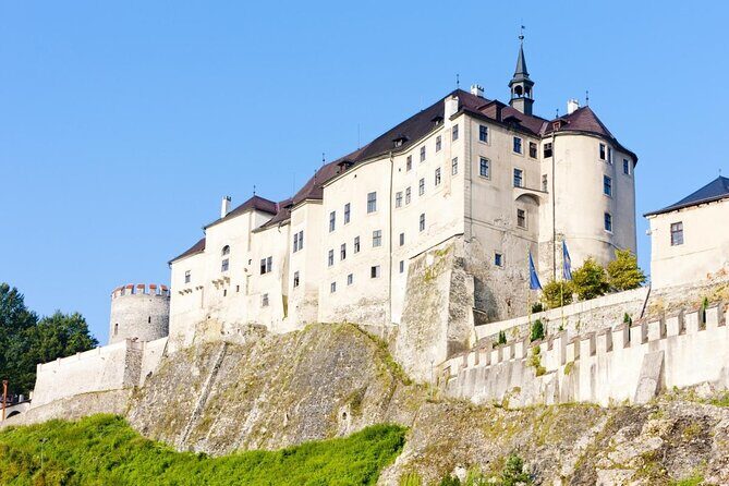 Private Castle Tour from Prague: Konopiste & Cesky Sternberk - Who’s This Tour Best For?