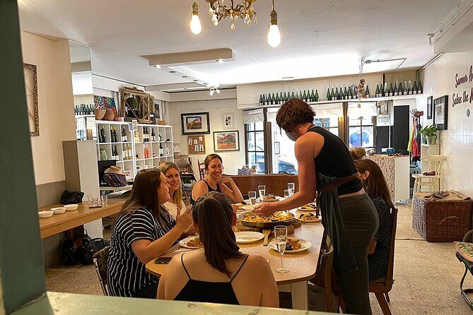 Private Cava Sabrage and Paella Class in Barcelona - Why This Tour Offers Great Value