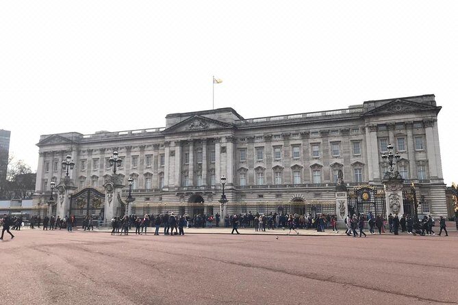 Private Chauffeur at your Disposal in London - The Experience in Practice