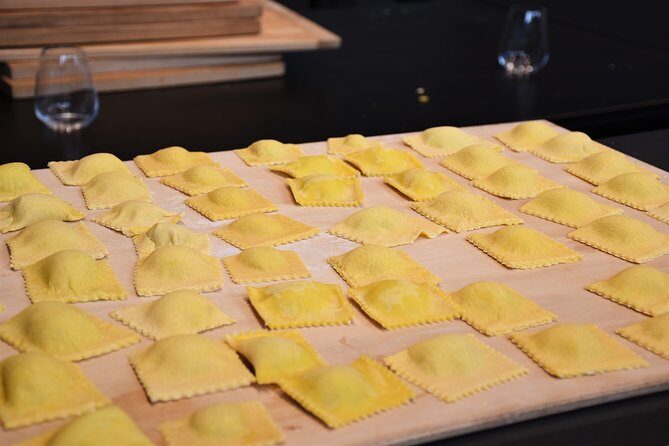 Private Cooking Class in Wonderful Villa With Lunch or Dinner (Parma) - Who Is This Experience Best For?