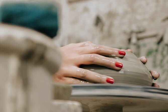 Private course of Apulian Ceramics in Masseria - Discovering the Details: What to Expect from the Ceramics Course