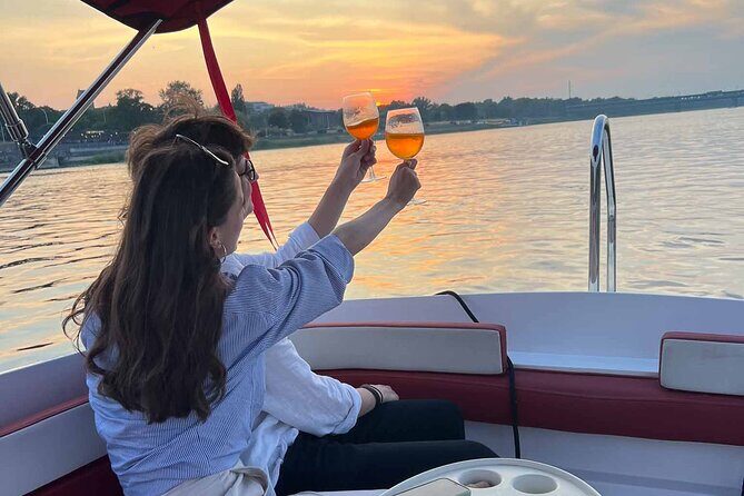 Private Cruise on Vistula in Warsaw for 9 with our Helmsman - Frequently Asked Questions