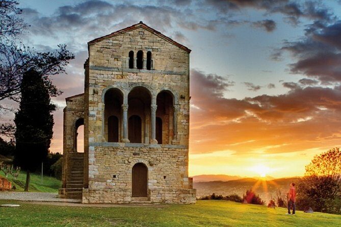 Private Cultural Tour of Oviedo with Pickup - How the Experience Works