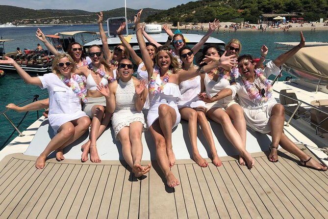 Private custom Blue & Green Cave tour with yacht from Hvar town - Who Is This Tour Best For?