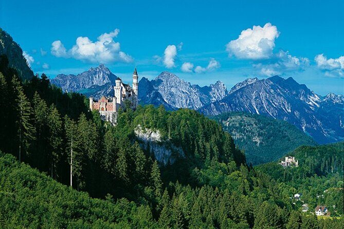Private Day Tour from Munich to Neuschwanstein Castle and Füssen - Logistics and Practicalities