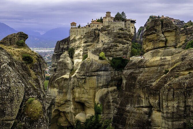Private day tour to Meteora from Thessaloniki without guide - FAQs