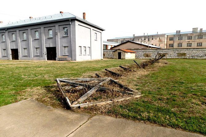 Private Day Trip from Belgrade: Nis Sightseeing Tour & Devil's Town - Who is This Tour Best For?