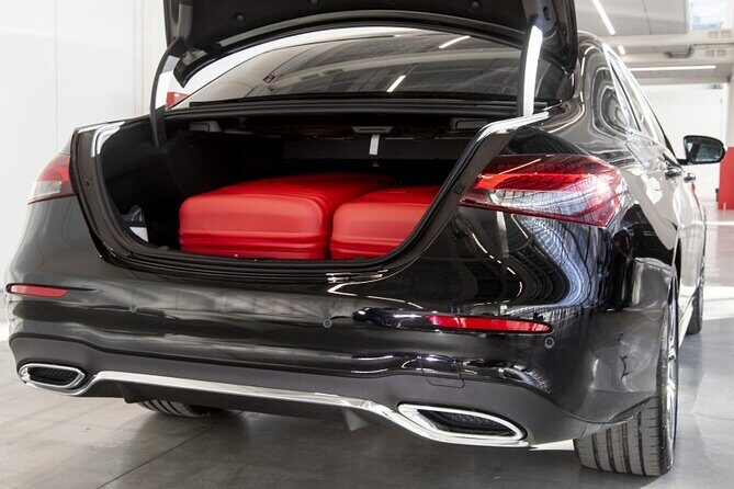 Private Departure from Helsinki to Helsinki Airport HEL by Sedan - An Overview of the Private Helsinki to Helsinki Airport Transfer