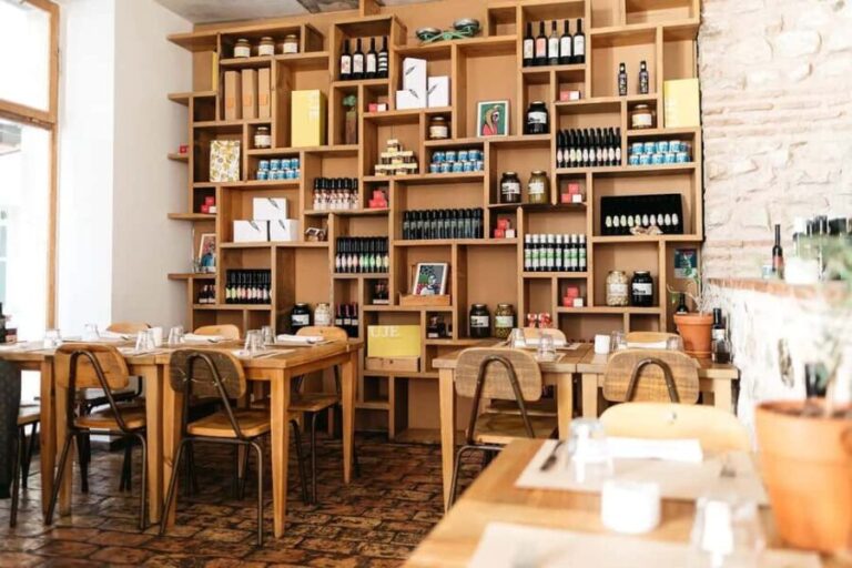 Private Dining Experience in Diocletians Palace - Who Should Consider This Experience?