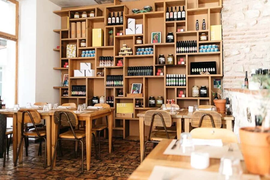 Private Dining Experience in Diocletians Palace - Who Should Consider This Experience?