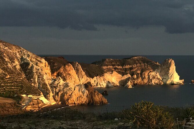 Private Discovery Tour with Wine Tasting - Akrotiri - Red beach - Frequently Asked Questions