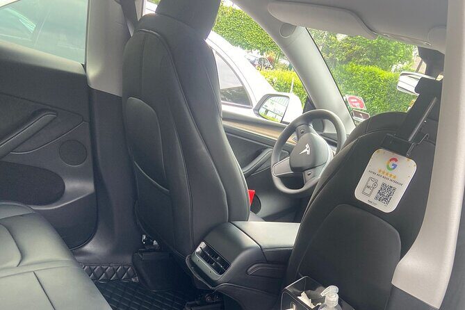 Private Driver between Paris and Charles De Gaulle / Orly Airport - What Makes This Transfer Special?