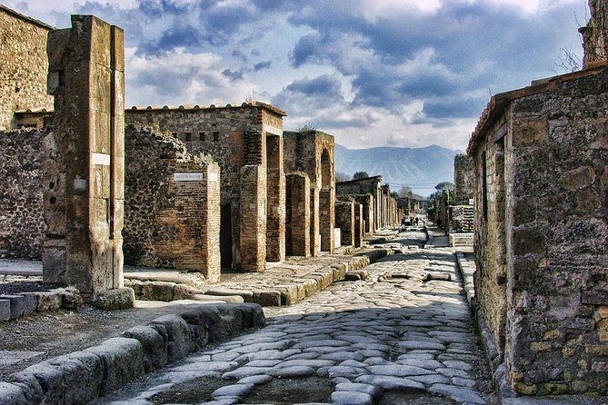 Private Excursion to Pompeii and Amalfi Coast from Naples Cruise Port or Hotel - A Deep Dive into the Experience