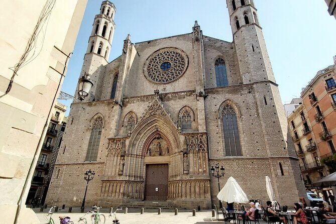 Private Family Bike Tour in Barcelona - Who Is This Tour Best For?