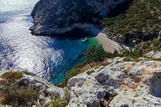 Private Full Day Boat Expedition to Grama Bay - Who Will Love This Experience