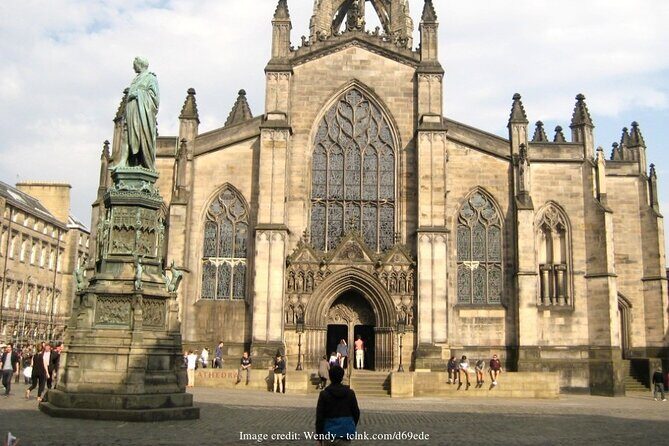 Private Full-Day Walking Tour in Edinburgh with Edinburgh Castle - Who Is This Tour Best For?