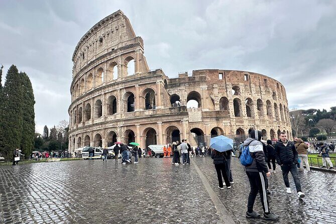 Private Full Guided Tour of Colosseum Roman Forum & Palatine Hill - Walking Through the Roman Forum: The Heartbeat of Ancient Rome