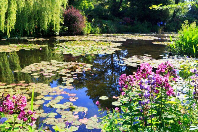 Private Giverny Roundtrip and Entrance Ticket from Paris - Analyzing the Tour’s Value