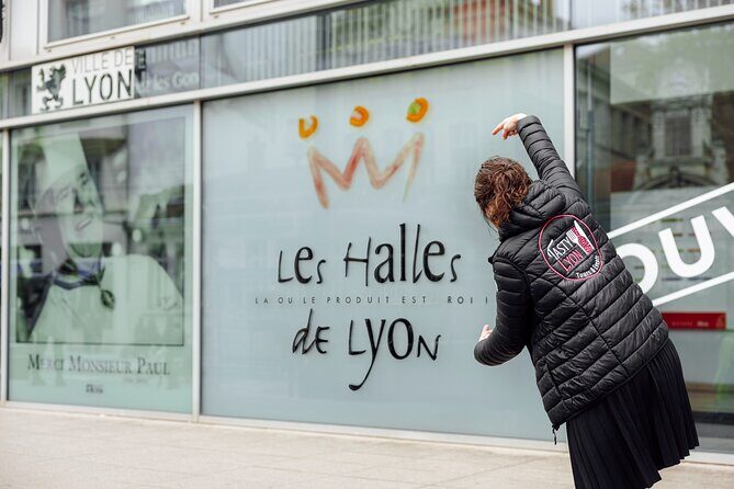 Private Gourmet walking tour of Lyon and Les Halles Paul Bocuse - Discovering the Hidden Passages of Traboules du Vieux Lyon