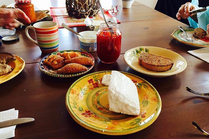 Private Greek Cooking Class in Mykonos with a Food Professional - Practicalities to Keep in Mind