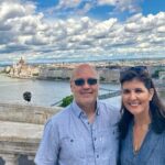 PRIVATE GUIDED Budapest walking tour with coffee break in 120 min - The Experience: Pros and Cons