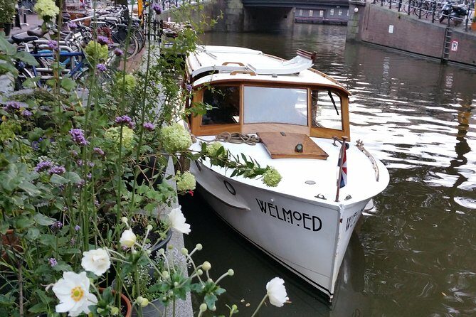 Private Guided Historic Amsterdam Canal Cruise in a Salon Boat - The Value of This Experience