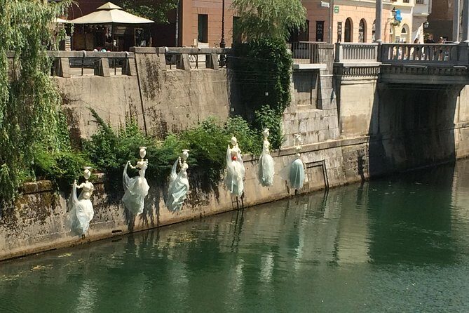 Private Guided Tour of Ljubljana and Lake Bled from Zagreb - Transportation & Comfort