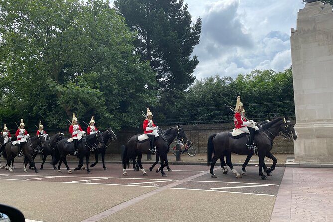 Private Half Day Tour on a London Cab - Practical Aspects & What to Expect