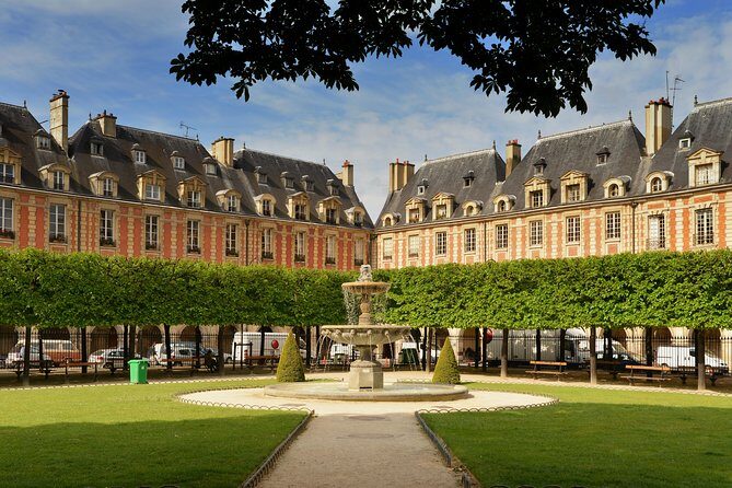 Private History Walking Tour in Paris for Teens & Family - Practical considerations and tips