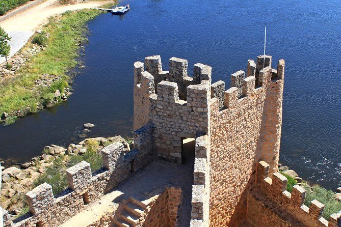 Private Knights Templar Full-Day Tour to Tomar, Almourol Castle and Constância - Who Is This Tour Best Suited For?