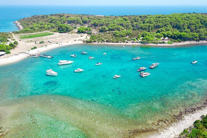 Private Luxury Boat tour for 12 from Split, Brac, Trogir, Hvar - A Deep Dive into the Experience