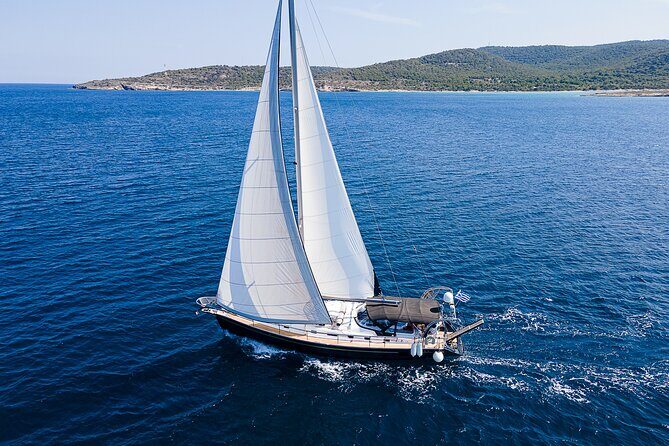 Private Luxury Sunset Sailing Cruise in the Athenian Riviera - Who Should Book This Cruise?