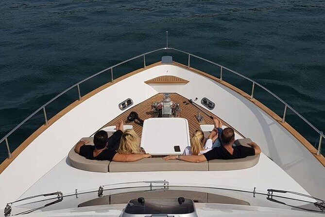 Private Luxury Yacht Cruise in Istanbul Bosphorus - The Experience in Detail