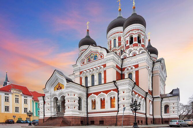 Private Medieval Tallinn Tour with Kadriorg-Pirita Seashore - Who Should Consider This Tour?