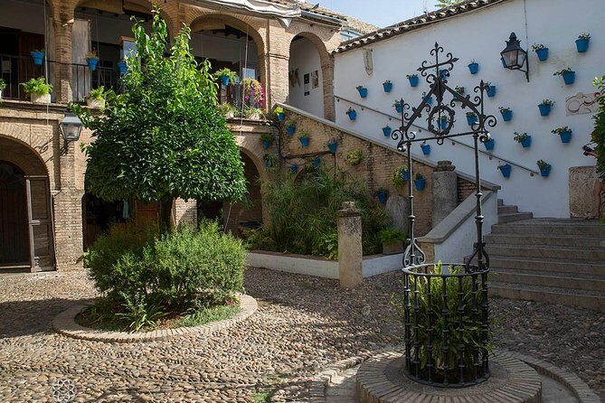 Private Old Cordoba walking tour and Mosque-Cathedral - Is This Tour Right for You?