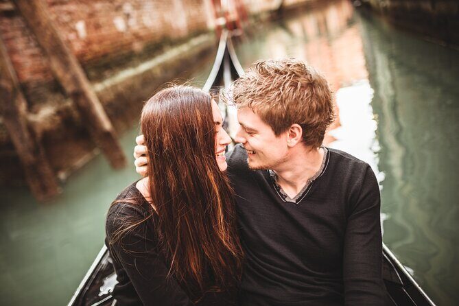 Private Photoshoot on Personal Gondola in Venice - Value for Money: Is It Worth $334?