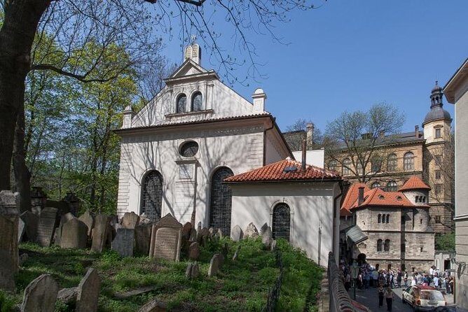 Private Prague Full-Day Tour: Jewish Quarter and City Sights - Who Should Consider This Tour?