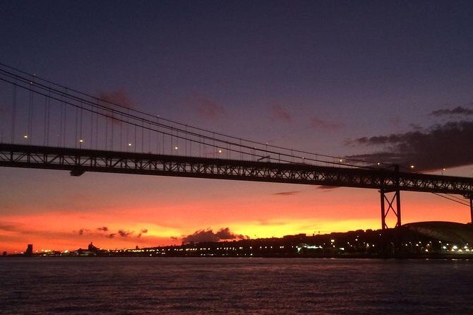 Private Sunset Sailing Tour in Lisbon with welcome drink - Authentic Perspectives from Travelers